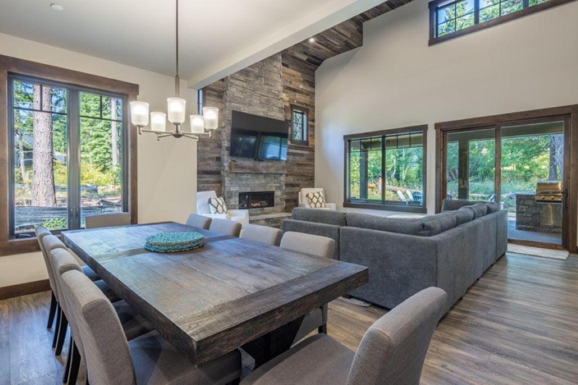 Suncadia 4 Bdrm Home Beautiful Floor To Ceiling Fireplace 클리에럼 외부 사진